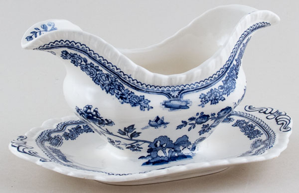 Sauce Boat double spout on fixed stand
